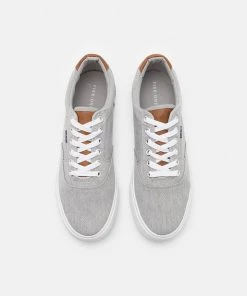 Pier One Prix Gelé Baskets basses sneakers rond homme -magasin Pier One 4e4c5b701bf54e6999044fba512d7d8f