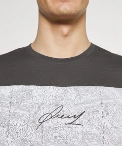 Prix Allégé Pier One T-shirt imprimé t-shirts col rond homme 15 Prix Allégé Pier One T-shirt imprimé t-shirts col rond homme -magasin Pier One 4e598f5933b3441292d53a3a62d84e72