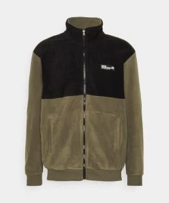 Pier One Prix Distinctifs Veste polaire pulls & gilets col officier homme -magasin Pier One 4eda5b0722844e69acaa9aaf33a3ebd8