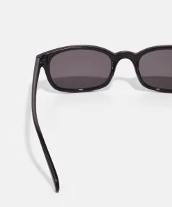 Pier One Qualité Garantie Lunettes de soleil rectangulaire homme -magasin Pier One 5258937d250d41e59288ff562a4dc240