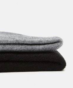 Pier One 2 PACK UNISEX - Bonnet Prix Gelé casquettes, bonnets et chapeaux couleur unie -magasin Pier One 55a5598cc548418184d9aad0f4362f9a