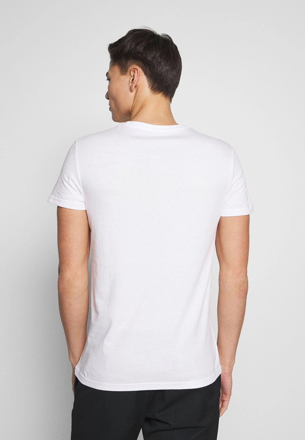 Pier One Qualité garantie 100% 5 PACK - T-shirt basique t-shirts col rond homme 5 Pier One Qualité garantie 100% 5 PACK - T-shirt basique t-shirts col rond homme – Image 3