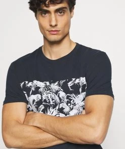 Pier One Assurance De l’Authenticité T-shirt imprimé t-shirts col rond homme -magasin Pier One 5635e954617a4916a24c0b832839bc3e