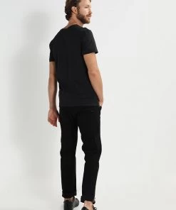 Prix Raisonnable Pier One 2 PACK - T-shirt basique t-shirts col en v homme -magasin Pier One 5756133c65294c389ede703132d41823