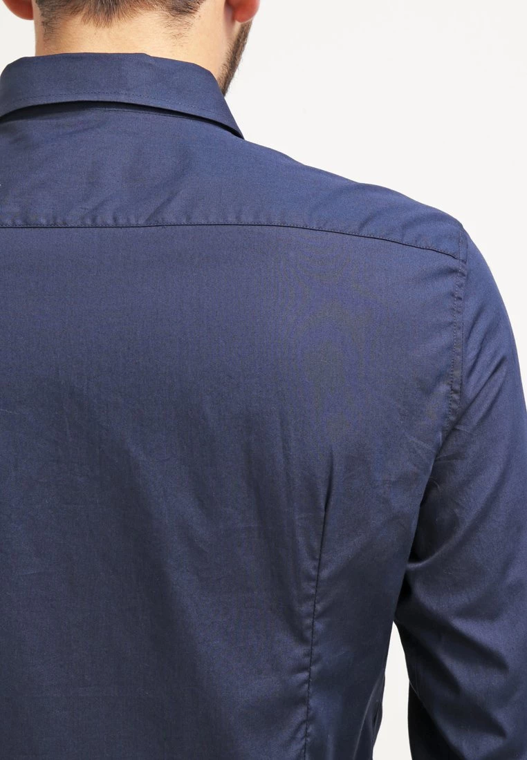 Pier One Chemise Qualité Excellente costumes & cravates col kent homme 7 Pier One Chemise Qualité Excellente costumes & cravates col kent homme – Image 5