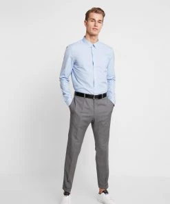 Prix d’Amis Pier One 2 PACK - Chemise classique costumes col à boutons homme