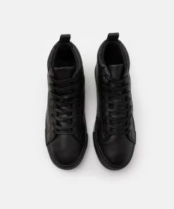 Pier One Authentique 100% UNISEX - Baskets montantes sneakers rond -magasin Pier One 5ade88f85c3b4089a5a2a237ccb744ef