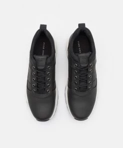 Pier One Baskets basses Prix Raisonnable baskets & sneakers rond homme -magasin Pier One 5d4e42b3497c4b9eb7fe6020386fb2ff