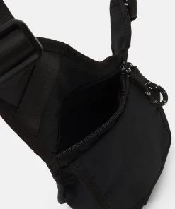 Pier One Rabais UNISEX - Sac bandoulière sacs et bagages fermeture &agrave; clip -magasin Pier One 5da9a05a6c19464ba74432ef55ebc801
