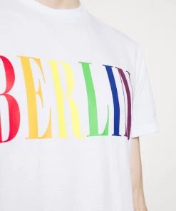 Pier One PRIDE - T-shirt imprimé Soldes t-shirts col rond homme -magasin Pier One 6183d6eae7bb487681e7b92f74202350