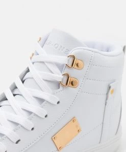 Pier One Baskets montantes Vendre-Réclame baskets & sneakers rond unisex -magasin Pier One 633e46cf59a7456ea0241306b581dd91