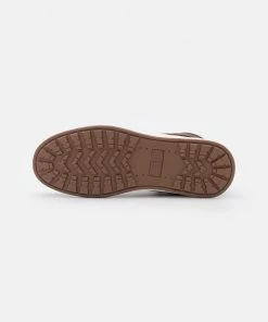Pier One Baskets montantes En promotion baskets & sneakers rond homme -magasin Pier One 6443ee8b6040456081b13f9f5a1e3b3d