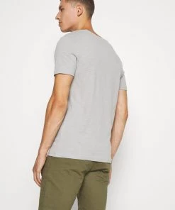 Pier One T-shirt basique Assurance De l’Authenticité t-shirts encolure large ronde homme -magasin Pier One 67b164f365534cca89a8704f95e17467