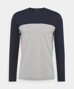 Pier One 50% Off De Vente T-shirt à manches longues t-shirts col rond homme -magasin Pier One 67c44f2209fa47148edcc2b4312c04eb 1