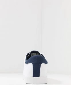 Pier One UNISEX - Baskets basses Prix Dégriffé baskets & sneakers rond -magasin Pier One 6b4cc34a9c8d4a6e881526952eeab7fe