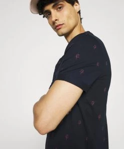 Prix Avantageux Pier One T-shirt imprimé t-shirts col rond homme -magasin Pier One 6b5fb34db8fa42a3a641107ab664c1fb