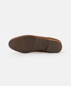 Réduction Pier One Mocassins mocassins et loafers rond homme -magasin Pier One 6c4d9e8e6bac4995aee657237b8e791f