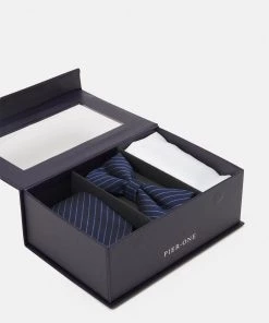 Prix Aimable Pier One SET - Cravate pochettes de costume rayures homme -magasin Pier One 745c209f19cd49809ccd241555a02bec