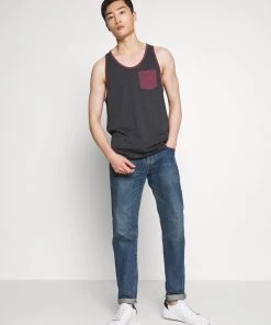 Pier One Soldes Débardeur t-shirts encolure large ronde homme -magasin Pier One 74ee54fb80d54666b4f292c2f3147b10