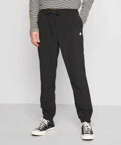 Pier One Pantalon de survêtement Prix Distinctifs pantalons normale homme