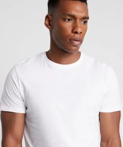 Bas Prix Pier One 3 PACK - T-shirt basique t-shirts col rond homme -magasin Pier One 77bddf1a33de40f587ea6787d7d4b639