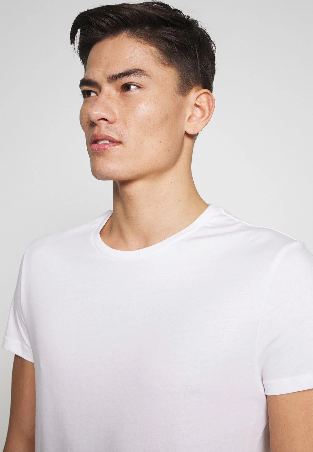 Pier One Qualité garantie 100% 5 PACK - T-shirt basique t-shirts col rond homme 11 Pier One Qualité garantie 100% 5 PACK - T-shirt basique t-shirts col rond homme – Image 9