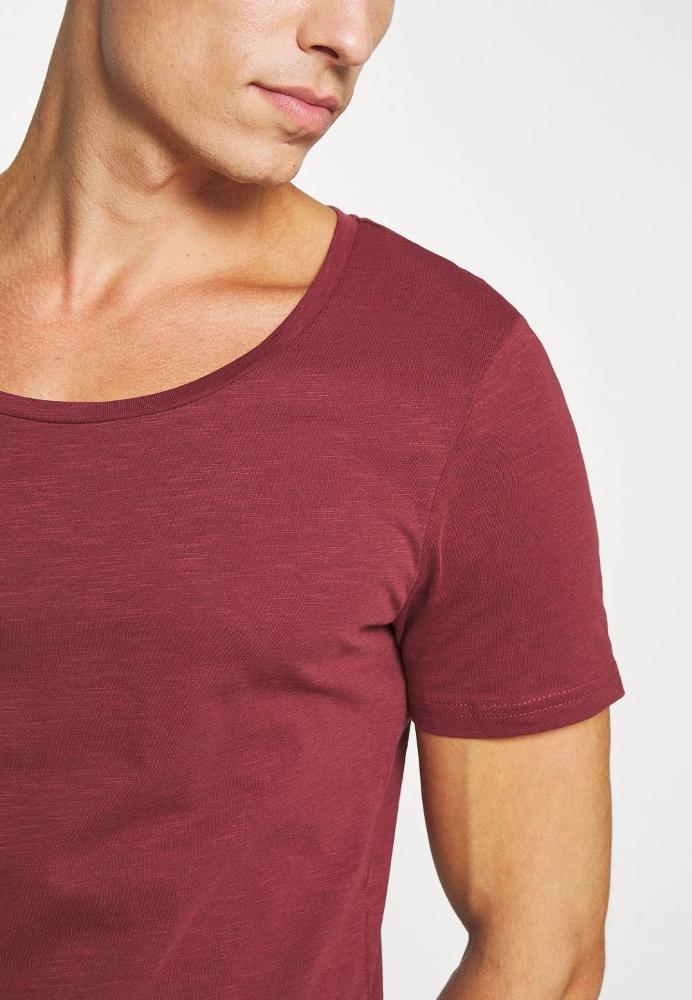 Pier One Prix De Lancement T-shirt basique t-shirts encolure large ronde homme 7 Pier One Prix De Lancement T-shirt basique t-shirts encolure large ronde homme – Image 5