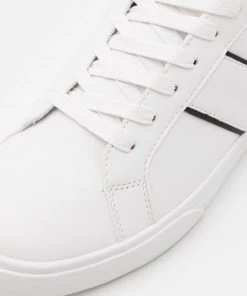 Petit Prix Pier One Baskets basses sneakers rond homme -magasin Pier One 7ab0f40931c64617914843b8b462dc08