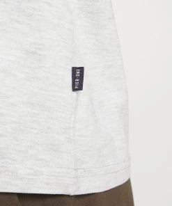 Pier One 5 PACK - T-shirt basique Prix Gelé t-shirts col rond homme -magasin Pier One 7d13067417124de684e97c638550a94b