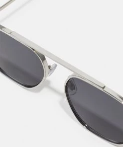 Pier One Lunettes de soleil Prix Abordable aviateur homme -magasin Pier One 7d8386e687b348308fc460282594e4fb