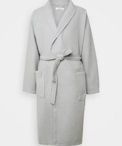 Marchandise de première qualité Pier One Peignoir sous-vêtements & chaussettes col châle homme -magasin Pier One 7e81dc4ed4b44161bd5fd6dab7aa6566 3