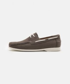Pier One Vendre-Réclame Chaussures bateau rond homme