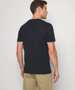 Qualité Supérieure Pier One T-shirt imprimé t-shirts col rond homme 11 Qualité Supérieure Pier One T-shirt imprimé t-shirts col rond homme -magasin Pier One 7f8d8a466bc640f5a46c880af609055e