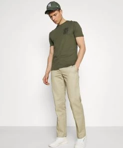 En promotion Pier One T-shirt imprimé t-shirts col rond homme 12 En promotion Pier One T-shirt imprimé t-shirts col rond homme -magasin Pier One 7fbceaa09ebb4092be9743b31e21935f