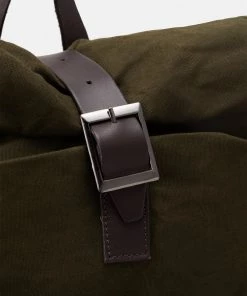 Pier One UNISEX - Sac à dos Prix Accessible sacs compartiment pour pc portable -magasin Pier One 834e82bc2b0641f8830c229f539aee84