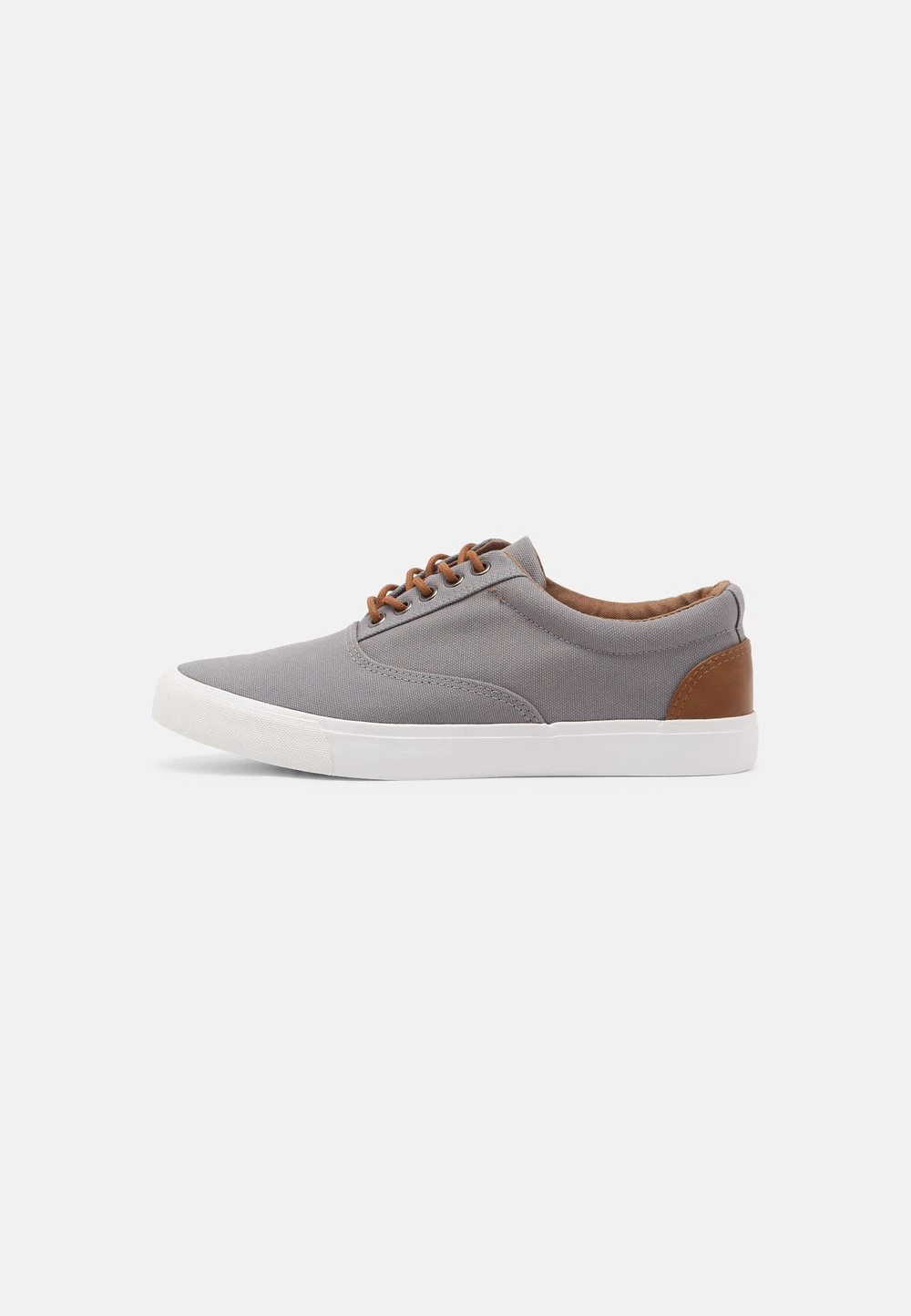 Pier One Vendre-Réclame Baskets basses baskets & sneakers rond homme 11 Pier One Vendre-Réclame Baskets basses baskets & sneakers rond homme – Image 9