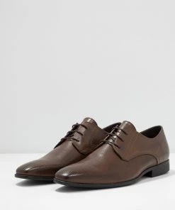 Prix Dégriffé Pier One Derbies & Richelieus derbies et richelieus carr&eacute; homme -magasin Pier One 8578058a834b4574a278ecdf3c390802