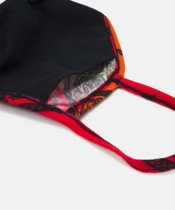 Pier One Produit de première qualité 3 PACK UNISEX - Masque en tissu masques rayures -magasin Pier One 8859a9ade4274966af2a3e35be372e41