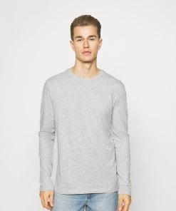 Pier One 3 PACK - T-shirt à manches longues Qualité Supérieure t-shirts col rond homme -magasin Pier One 8911321ff3984ab692173f89abc6e6f1