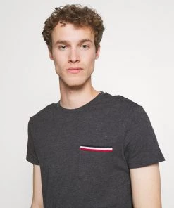 Pier One T-shirt basique Soldes En Ligne t-shirts col rond homme -magasin Pier One 8aee3f1bbe97421ca5486f0f34acea60