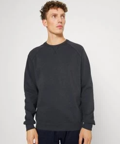 Pier One Prix Aimable 3 PACK - Sweatshirt pulls et gilets col rond homme -magasin Pier One 8b625bd89adc4b7c9eddd7002311b5f7