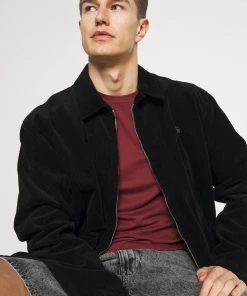 Pier One 5 PACK - T-shirt basique Prix Sacrifiés t-shirts col rond homme -magasin Pier One 8c7ca28aba444f0ca09b550c10abc589