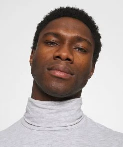 Pier One T-shirt à manches longues Un Tarif Préférentiel t-shirts & polos col roulé homme 17 Pier One T-shirt à manches longues Un Tarif Préférentiel t-shirts & polos col roulé homme -magasin Pier One 8c84b3b393ad43e1b353ea24942d7d53