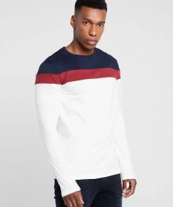 Promos Pier One T-shirt Ă manches longues t-shirts & polos col rond homme