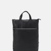 Vendre-Réclame Pier One LEATHER UNISEX - Sac à dos sacs compartiment pour pc portable -magasin Pier One 8e603846fb9f4de78a24614719aa5337