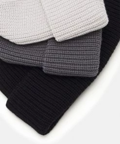 Pier One 3 PACK UNISEX - Bonnet Qualité Garantie casquettes, bonnets et chapeaux couleur unie -magasin Pier One 9082a7a7fe7847ecae22db0f17ee9e35