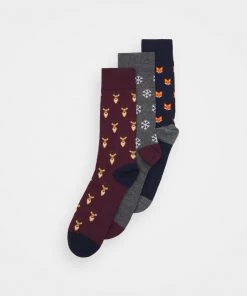 Pier One Meilleure qualité XMAS GIFT BOX 3 PACK - Chaussettes sous-vêtements & chaussettes multicolore homme 18 Pier One Meilleure qualité XMAS GIFT BOX 3 PACK - Chaussettes sous-vêtements & chaussettes multicolore homme -magasin Pier One 90bf7b5449af40f29f845832b67b3f56 4