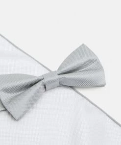 Rabais Pier One SET - Noeud papillon cravates et accessoires de costume carreaux homme -magasin Pier One 90c72d2ff05d4f2496c9dda5511e8f24