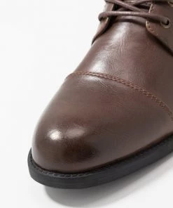 Pier One Se Vend Bas Prix Bottines à lacets boots et bottes rond homme -magasin Pier One 92aa2d47122943bcaa4daa9c5ad5e668