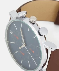 Prix Sacrifiés Pier One SET - Montre montres et bijoux boucle ardillon homme -magasin Pier One 9508191e62af43ccbf5ddbee4cac1ebf